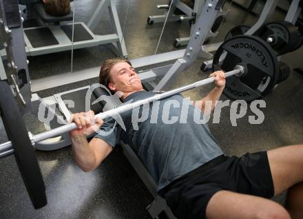 Wildwassersport. Kanu, Kajak. Felix Oschmautz. Klagenfurt, 18.12.2019.
Foto: Kuess
www.qspictures.net

---
pressefotos, pressefotografie, kuess, qs, qspictures, sport, bild, bilder, bilddatenbank