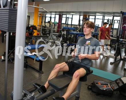 Wildwassersport. Kanu, Kajak. Felix Oschmautz. Klagenfurt, 18.12.2019.
Foto: Kuess
www.qspictures.net

---
pressefotos, pressefotografie, kuess, qs, qspictures, sport, bild, bilder, bilddatenbank