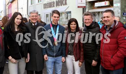 Ski Alpin. Empfang Jugendolympiasieger Philip Hoffmann.  Landeshauptmannn Peter Kaiser, Philip Hoffmann, Mutter Jutta, Arno Arthofer. Spittal an der Drau, am 17.1.2020.
Foto: Kuess
www.qspictures.net
---
pressefotos, pressefotografie, kuess, qs, qspictures, sport, bild, bilder, bilddatenbank