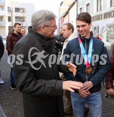 Ski Alpin. Empfang Jugendolympiasieger Philip Hoffmann. Landeshauptmann Peter Kaiser, Philip Hoffmann. Spittal an der Drau, am 17.1.2020.
Foto: Kuess
www.qspictures.net
---
pressefotos, pressefotografie, kuess, qs, qspictures, sport, bild, bilder, bilddatenbank