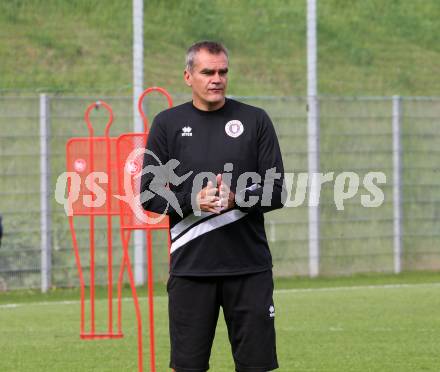 Fussball. 2. Liga. SK Austria Klagenfurt. Training.   Trainer Robert Micheu. Klagenfurt, am 18.5.2020.
Foto: Kuess
www.qspictures.net 
---
pressefotos, pressefotografie, kuess, qs, qspictures, sport, bild, bilder, bilddatenbank