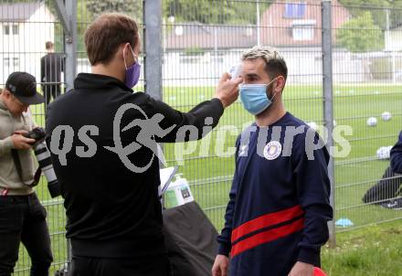Fussball. 2. Liga. SK Austria Klagenfurt. Training.  Fabian Hafner, Okan Aydin. Klagenfurt, am 18.5.2020.
Foto: Kuess
www.qspictures.net 
---
pressefotos, pressefotografie, kuess, qs, qspictures, sport, bild, bilder, bilddatenbank