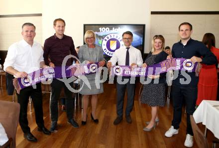 Fussball. 2. Liga. 100 Jahr Feier SK Austria Klagenfurt.  Matthias Imhof, Fabian Hafner, Johanna Kogler, Ivica Peric, Luitgard Schaub, Fabian Wekerle . Klagenfurt, am 1.6.2020.
Foto: Kuess
www.qspictures.net
---
pressefotos, pressefotografie, kuess, qs, qspictures, sport, bild, bilder, bilddatenbank