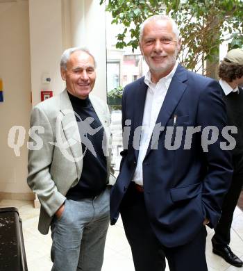 Fussball. 2. Liga. 100 Jahr Feier SK Austria Klagenfurt.  Franz Hasil, Peter Hrstic. Klagenfurt, am 1.6.2020.
Foto: Kuess
www.qspictures.net
---
pressefotos, pressefotografie, kuess, qs, qspictures, sport, bild, bilder, bilddatenbank
