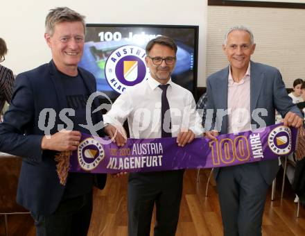 Fussball. 2. Liga. 100 Jahr Feier SK Austria Klagenfurt.  Arno Arthofer, Ivica Peric, Juergen Pfeiler. Klagenfurt, am 1.6.2020.
Foto: Kuess
www.qspictures.net
---
pressefotos, pressefotografie, kuess, qs, qspictures, sport, bild, bilder, bilddatenbank