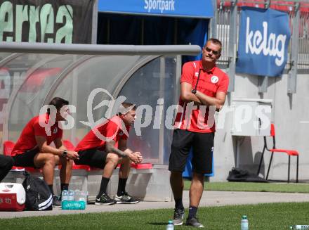 Fussball. 2. Liga. SK Austria Klagenfurt gegen Kapfenberger SV. Trainer Robert Micheu (Klagenfurt). Klagenfurt, am 7.6.2020.
Foto: Kuess
www.qspictures.net
---
pressefotos, pressefotografie, kuess, qs, qspictures, sport, bild, bilder, bilddatenbank