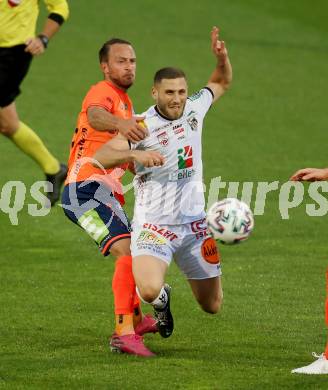 Fussball. Tipico Bundesliga. RZ Pellets WAC gegen TSV Prolactal Hartberg.   Shon Zalman Weissman (WAC), Tobias Kainz (Hartberg). Wolfsberg, am 10.6.2020.
Foto: Kuess
www.qspictures.net

---
pressefotos, pressefotografie, kuess, qs, qspictures, sport, bild, bilder, bilddatenbank