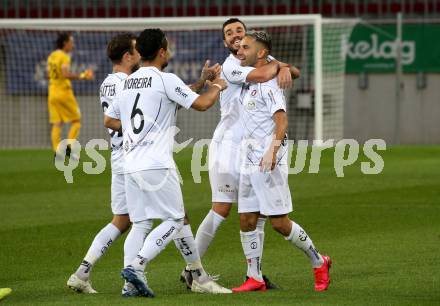 Fussball. 2. Liga. SK Austria Klagenfurt gegen SV Licht-Loidl Lafnitz.  Torjubel Okan Aydin, Maximiliano Moreira Romero, Philipp Huetter, Polydoros Gkezos (Klagenfurt). Klagenfurt, am 14.6.2020.
Foto: Kuess
www.qspictures.net
---
pressefotos, pressefotografie, kuess, qs, qspictures, sport, bild, bilder, bilddatenbank