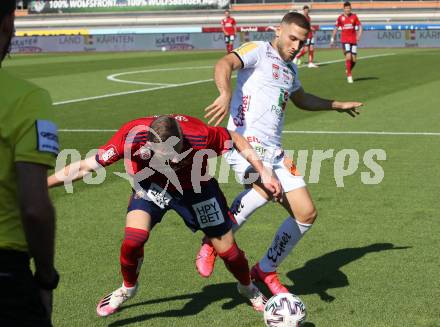 Fussball. Tipico Bundesliga. RZ Pellets WAC gegen SK Rapid Wien. Shon Zalman Weissman, (WAC),  Maximilian Ullmann  (Rapid). Wolfsberg, am 5.7.2020.
Foto: Kuess
www.qspictures.net

---
pressefotos, pressefotografie, kuess, qs, qspictures, sport, bild, bilder, bilddatenbank