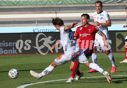 Fussball. Tipico Bundesliga. RZ Pellets WAC gegen SK Rapid Wien. Christopher Wernitznig,  (WAC),  Stefan Schwab (Rapid). Wolfsberg, am 5.7.2020.
Foto: Kuess
www.qspictures.net

---
pressefotos, pressefotografie, kuess, qs, qspictures, sport, bild, bilder, bilddatenbank