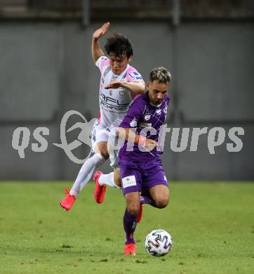 Fussball. 2. Liga. SK Austria Klagenfurt gegen FC Juniors Oberoesterreich.  Okan Aydin (Klagenfurt), Inpyo Oh (FC Juniors Oberoesterreich). Klagenfurt, am 4.7.2020.
Foto: Kuess
www.qspictures.net
---
pressefotos, pressefotografie, kuess, qs, qspictures, sport, bild, bilder, bilddatenbank