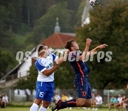 Fussball Kaerntner Liga. Kraig gegen Treibach. Alexander Johannes Kampitsch (Kraig),  Vahid Muharemovic (Treibach). Kraig, am 7.8.2020.
Foto: Kuess
---
pressefotos, pressefotografie, kuess, qs, qspictures, sport, bild, bilder, bilddatenbank