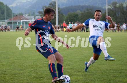 Fussball Kaerntner Liga. Kraig gegen Treibach. Alexander Johannes Kampitsch
 (Kraig),  Vahid Muharemovic (Treibach). Kraig, am 7.8.2020.
Foto: Kuess
---
pressefotos, pressefotografie, kuess, qs, qspictures, sport, bild, bilder, bilddatenbank