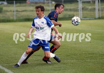 Fussball Kaerntner Liga. Kraig gegen Treibach. Alexander Johannes Kampitsch (Kraig),  David Armin Hude (Treibach). Kraig, am 7.8.2020.
Foto: Kuess
---
pressefotos, pressefotografie, kuess, qs, qspictures, sport, bild, bilder, bilddatenbank