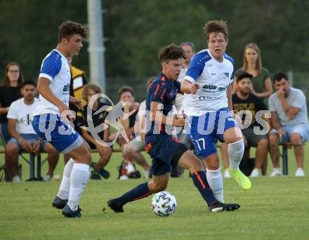 Fussball Kaerntner Liga. Kraig gegen Treibach. Maximilian Felsberger (Kraig),  Fabian Christian Gangl (Treibach). Kraig, am 7.8.2020.
Foto: Kuess
---
pressefotos, pressefotografie, kuess, qs, qspictures, sport, bild, bilder, bilddatenbank