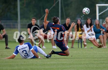Fussball Kaerntner Liga. Kraig gegen Treibach. Georg Pirker (Kraig), Florian Philipp Wieser (Treibach). Kraig, am 7.8.2020.
Foto: Kuess
---
pressefotos, pressefotografie, kuess, qs, qspictures, sport, bild, bilder, bilddatenbank