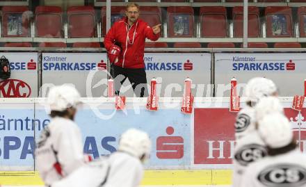 Eishockey. Training KAC. Trainer Petri Matikainen. Klagenfurt, am 18.8.2020.
Foto: Kuess
---
pressefotos, pressefotografie, kuess, qs, qspictures, sport, bild, bilder, bilddatenbank