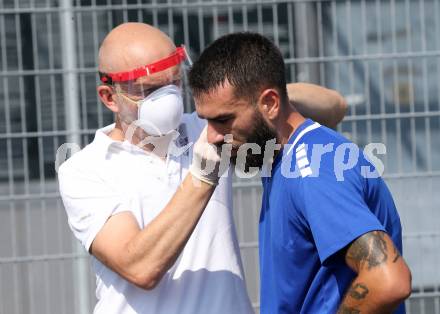 Fussball. 2. Liga. SK Austria Klagenfurt.  Training.  Walter Reichel, Kosmas Gkezos. Klagenfurt, am 17.8.2020.
Foto: Kuess
www.qspictures.net
---
pressefotos, pressefotografie, kuess, qs, qspictures, sport, bild, bilder, bilddatenbank