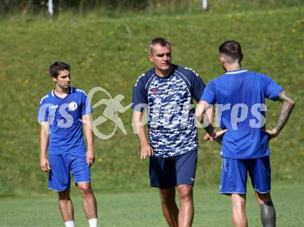 Fussball Training. SK Austria Klagenfurt. Trainer Robert Micheu . Faaker See, am 25.8.2020.
Foto: Kuess
www.qspictures.net
---
pressefotos, pressefotografie, kuess, qs, qspictures, sport, bild, bilder, bilddatenbank