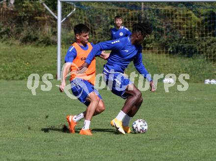 Fussball Training. SK Austria Klagenfurt. Darijo Pecirep, Kwabe Schulz . Faaker See, am 25.8.2020.
Foto: Kuess
www.qspictures.net
---
pressefotos, pressefotografie, kuess, qs, qspictures, sport, bild, bilder, bilddatenbank