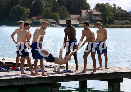 Fussball Training. SK Austria Klagenfurt. Oliver Markoutz, Florian Jaritz, Mc Moordy King Huether , Rico Sygo, Christopher Cvetko, Fabio Markelic . Faaker See, am 25.8.2020.
Foto: Kuess
www.qspictures.net
---
pressefotos, pressefotografie, kuess, qs, qspictures, sport, bild, bilder, bilddatenbank