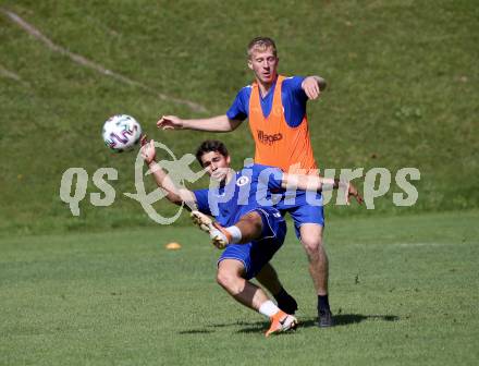 Fussball Training. SK Austria Klagenfurt. Radovan Barjaktarovic, Christopher Cvetko . Faaker See, am 25.8.2020.
Foto: Kuess
www.qspictures.net
---
pressefotos, pressefotografie, kuess, qs, qspictures, sport, bild, bilder, bilddatenbank