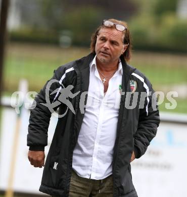 Fussball 2. KLasse C. SV Moosburg gegen SV Weitensfeld. Trainer Mario Loritsch  (Moosburg). Moosburg, am 30.8.3030.
Foto: Kuess
---
pressefotos, pressefotografie, kuess, qs, qspictures, sport, bild, bilder, bilddatenbank