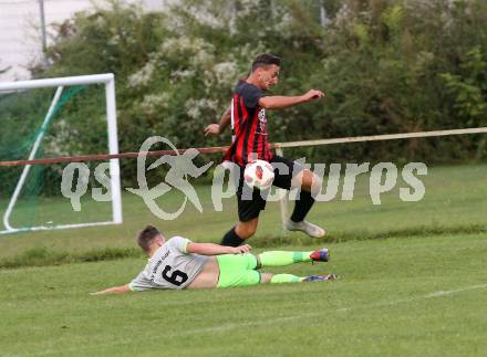 Fussball. 2. Klasse C. Viktring gegen Gurk.  Werner Hofmeister (Viktring), Oliver Liebetegger  (Gurk). Viktring, 29.8.2020.
Foto: Kuess
---
pressefotos, pressefotografie, kuess, qs, qspictures, sport, bild, bilder, bilddatenbank