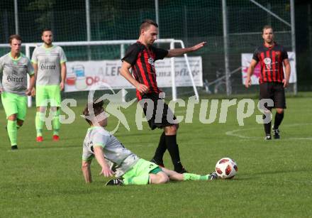 Fussball. 2. Klasse C. Viktring gegen Gurk. Rene Pulko (Viktring), Andreas Pichler  (Gurk). Viktring, 29.8.2020.
Foto: Kuess
---
pressefotos, pressefotografie, kuess, qs, qspictures, sport, bild, bilder, bilddatenbank