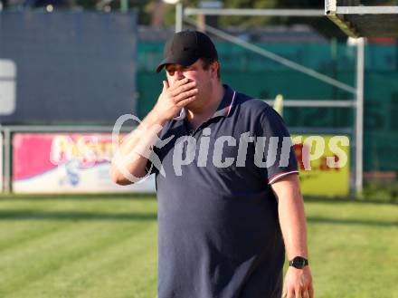 Fussball. Kaerntner Liga.  Bleiburg gegen Gmuend. Trainer Stefan Liesnig (Bleiburg). Bleiburg, am 5.9.2020.
Foto: Kuess
---
pressefotos, pressefotografie, kuess, qs, qspictures, sport, bild, bilder, bilddatenbank