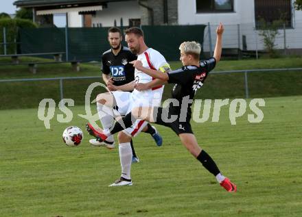 Fussball. Kaerntner Liga.  Bleiburg gegen Gmuend. Marcel Moertl (Bleiburg), Udo Gasser (Gmuend). Bleiburg, am 5.9.2020.
Foto: Kuess
---
pressefotos, pressefotografie, kuess, qs, qspictures, sport, bild, bilder, bilddatenbank