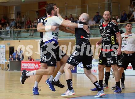 Handball Spusu Liga. SC Ferlach gegen Baernbach.   Dean Pomorisac, (Ferlach), Jakob Muerzl  (Baernbach). Ferlach, am 5.9 2020.
Foto: Kuess
---
pressefotos, pressefotografie, kuess, qs, qspictures, sport, bild, bilder, bilddatenbank
