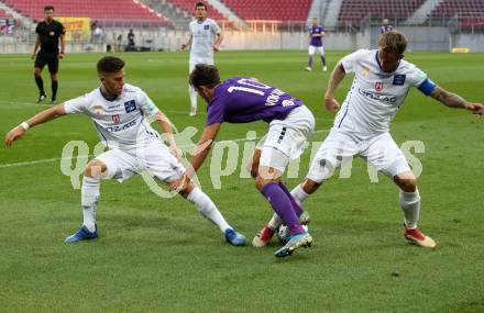 Fussball 2. Liga. SK Austria Klagenfurt gegen FC Blau Weiss Linz.  Julian von Haacke,  (Klagenfurt), Michael Brandner, Bernhard Janeczek (Linz). Klagenfurt, am 11.9.2020.
Foto: Kuess
www.qspictures.net
---
pressefotos, pressefotografie, kuess, qs, qspictures, sport, bild, bilder, bilddatenbank