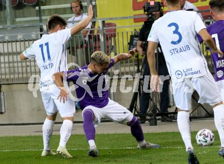 Fussball 2. Liga. SK Austria Klagenfurt gegen FC Blau Weiss Linz.  Maximiliano Moreira Romero, (Klagenfurt), Filip Oliver  (Linz). Klagenfurt, am 11.9.2020.
Foto: Kuess
www.qspictures.net
---
pressefotos, pressefotografie, kuess, qs, qspictures, sport, bild, bilder, bilddatenbank