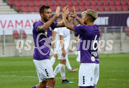 Fussball 2. Liga. SK Austria Klagenfurt gegen FC Blau Weiss Linz.  Torjubel Markus Pink, Maximiliano Moreira Romero (Klagenfurt). Klagenfurt, am 11.9.2020.
Foto: Kuess
www.qspictures.net
---
pressefotos, pressefotografie, kuess, qs, qspictures, sport, bild, bilder, bilddatenbank