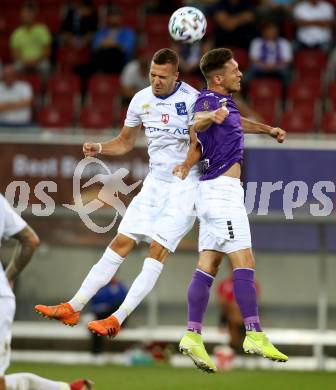 Fussball 2. Liga. SK Austria Klagenfurt gegen FC Blau Weiss Linz.  Oliver Markoutz,  (Klagenfurt), Lukas Tursch (Linz). Klagenfurt, am 11.9.2020.
Foto: Kuess
www.qspictures.net
---
pressefotos, pressefotografie, kuess, qs, qspictures, sport, bild, bilder, bilddatenbank
