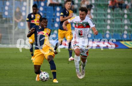 Fussball. Bundesliga. RZ Pellets WAC gegen FC Red Bull Salzburg. Christopher Wernitznig,  (WAC), Mohamed Camara  (Salzburg). Wolfsberg, am 13.9.2020.
Foto: Kuess
www.qspictures.net

---
pressefotos, pressefotografie, kuess, qs, qspictures, sport, bild, bilder, bilddatenbank