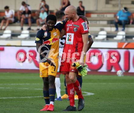 Fussball. Bundesliga. RZ Pellets WAC gegen FC Red Bull Salzburg.  Alexander Kofler,  (WAC), Sekou Koita  (Salzburg). Wolfsberg, am 13.9.2020.
Foto: Kuess
www.qspictures.net

---
pressefotos, pressefotografie, kuess, qs, qspictures, sport, bild, bilder, bilddatenbank