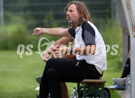 Fussball 1. KLasse D. Eitweg gegen Mittlern.  Trainer Richard Huber   (Mittlern). Eitweg, am 6.9.2020.
Foto: Kuess
---
pressefotos, pressefotografie, kuess, qs, qspictures, sport, bild, bilder, bilddatenbank