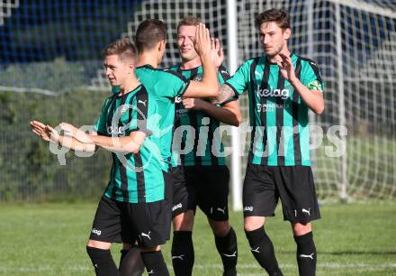 Fussball 1. KLasse D. Eitweg gegen Mittlern. Torjubel Robert Matic, Marcel Hober, Christopher Hober, Adrian Martin Lippnig (Mittlern). Eitweg, am 6.9.2020.
Foto: Kuess
---
pressefotos, pressefotografie, kuess, qs, qspictures, sport, bild, bilder, bilddatenbank