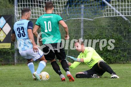 Fussball 1. KLasse D. Eitweg gegen Mittlern.  Sedin Suljic,  Stefan Kucher
 (Eitweg), Robert Matic (Mittlern). Eitweg, am 6.9.2020.
Foto: Kuess
---
pressefotos, pressefotografie, kuess, qs, qspictures, sport, bild, bilder, bilddatenbank