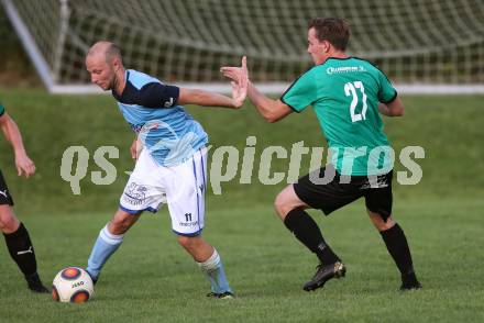 Fussball 1. KLasse D. Eitweg gegen Mittlern. Florian Schatz  (Eitweg),   Bernhardt Peteln (Mittlern). Eitweg, am 6.9.2020.
Foto: Kuess
---
pressefotos, pressefotografie, kuess, qs, qspictures, sport, bild, bilder, bilddatenbank