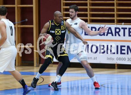 Basketball Austria Cup. Woerthersee Piraten gegen Fuerstenfeld Panthers.  Christof Gspandl (Piraten),David A. O. Akibo  (Fuerstenfeld). Klagenfurt, am 20.9.2020.
Foto: Kuess
www.qspictures.net

---
pressefotos, pressefotografie, kuess, qs, qspictures, sport, bild, bilder, bilddatenbank