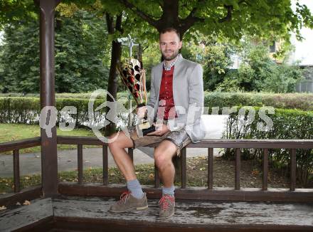 Ehrung Eishockey Sportler des Jahres 2020.  David Madlener. Klagenfurt, 21.9.2020.
Foto: Kuess
---
pressefotos, pressefotografie, kuess, qs, qspictures, sport, bild, bilder, bilddatenbank