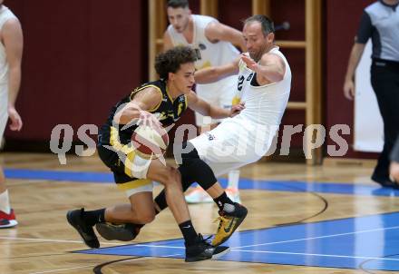 Basketball Austria Cup. Woerthersee Piraten gegen Fuerstenfeld Panthers.  Samo Udrih (Piraten), Lukas Hahn (Fuerstenfeld). Klagenfurt, am 20.9.2020.
Foto: Kuess
www.qspictures.net

---
pressefotos, pressefotografie, kuess, qs, qspictures, sport, bild, bilder, bilddatenbank