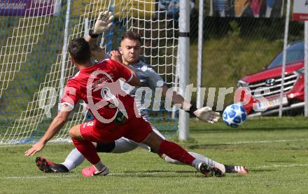 Fussball. Unterliga Ost. Gallizien gegen Grafenstein. Marcel Repnik (Gallizien),  Fabio Sebastian Miklautz (Grafenstein). Gallizien, 20.9.2020.
Foto: Kuess
---
pressefotos, pressefotografie, kuess, qs, qspictures, sport, bild, bilder, bilddatenbank