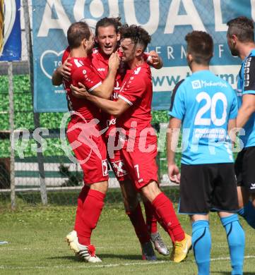 Fussball. Unterliga Ost. Gallizien gegen Grafenstein. Torjubel  Christopher Sauerschnig, Arnold Gross, Manuel Ruttnig (Grafenstein). Gallizien, 20.9.2020.
Foto: Kuess
---
pressefotos, pressefotografie, kuess, qs, qspictures, sport, bild, bilder, bilddatenbank