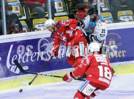 EBEL. Eishockey Bundesliga. KAC gegen	EHC Linz. Petersen Nicholas Eric (KAC), Pelletier Will  (Linz). Klagenfurt, am 25.9.2020.
Foto: Kuess
www.qspictures.net

---
pressefotos, pressefotografie, kuess, qs, qspictures, sport, bild, bilder, bilddatenbank