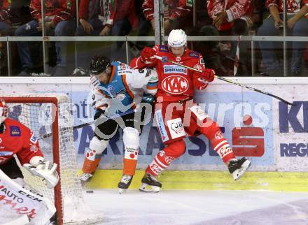 EBEL. Eishockey Bundesliga. KAC gegen	EHC Linz. Kernberger Michael (KAC), Umicevic Dragan  (Linz). Klagenfurt, am 25.9.2020.
Foto: Kuess
www.qspictures.net

---
pressefotos, pressefotografie, kuess, qs, qspictures, sport, bild, bilder, bilddatenbank