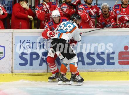 EBEL. Eishockey Bundesliga. KAC gegen	EHC Linz.	Bischofberger Johannes (KAC), Piche Sebastien  (Linz). Klagenfurt, am 25.9.2020.
Foto: Kuess
www.qspictures.net

---
pressefotos, pressefotografie, kuess, qs, qspictures, sport, bild, bilder, bilddatenbank